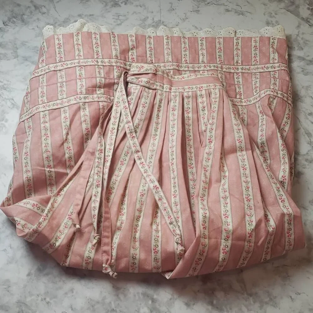 Vintage Enzian Trachter Floral‎ Pink Skirt  Made in Germany